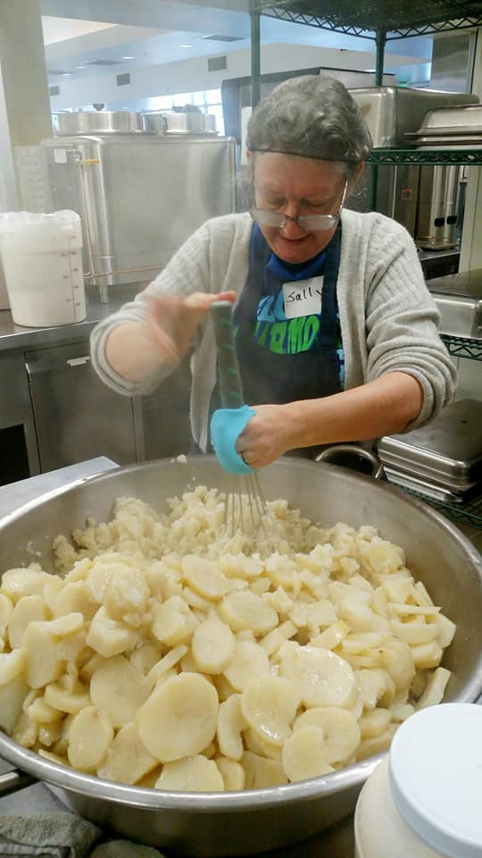 A woman volunteering